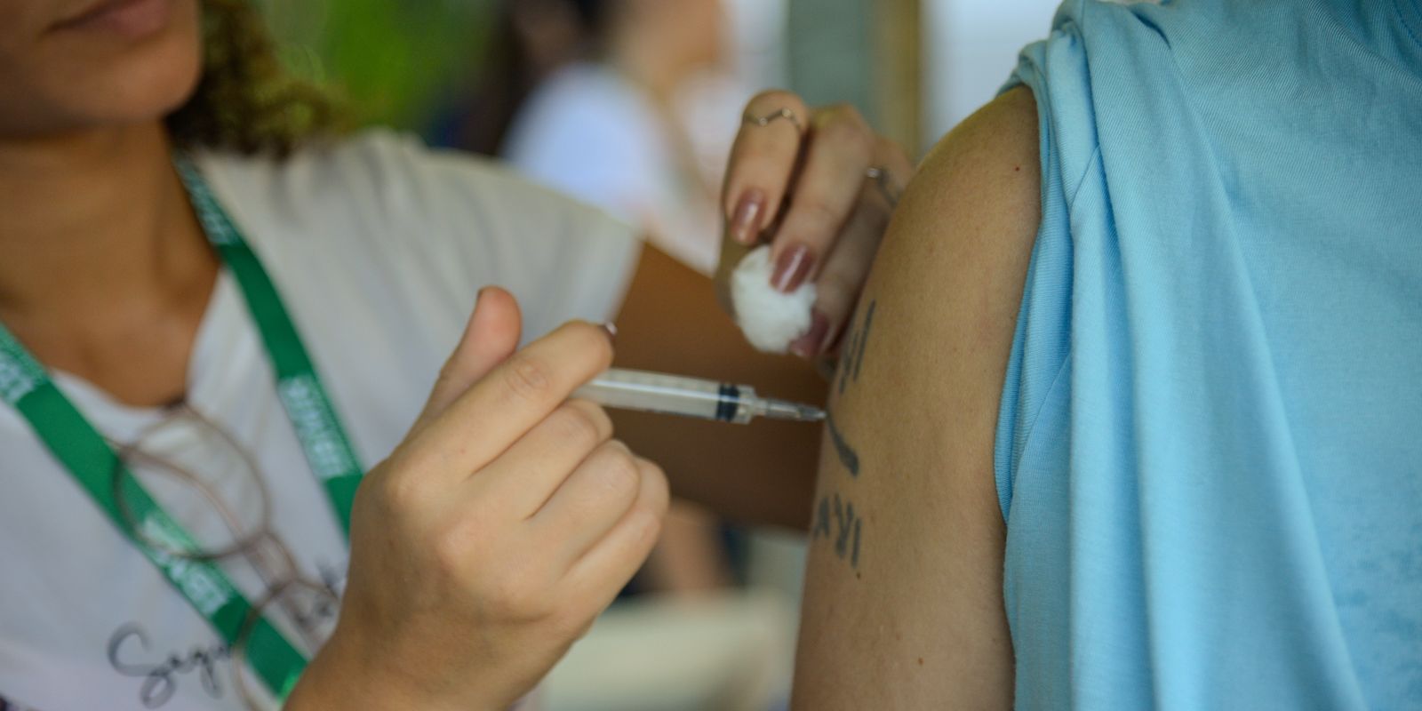 Postos de saúde de todo o país realizam o Dia D da multivacinação neste sábado