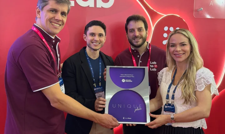 Farmacêutica é premiada no CBAC 2026 por pesquisa sobre inteligência artificial aplicada às análises clínicas